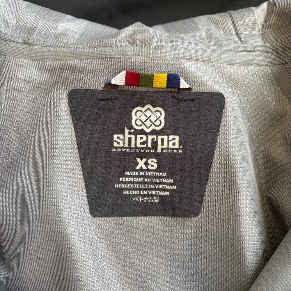 Sherpa Pumori Jacket Black - Picture 6 of 6